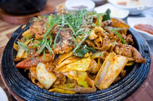 korean food plating restaurant table lunch set meal