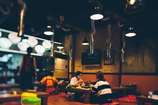 Korean restaurant reservation phone booking table setting