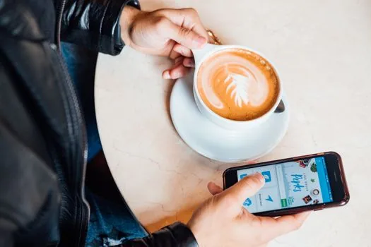 mobile app order milk tea pickup modern cafe