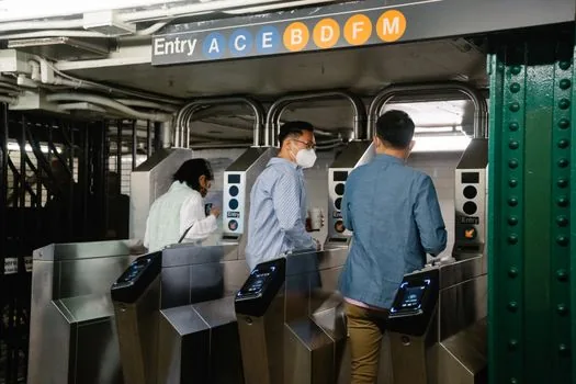 Galaxy phone NFC card mode settings checked near subway gate reader