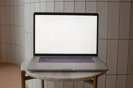 Laptop browser showing secure WhatsApp Web QR login page with smartphone ready to scan, bright Korean desk photo | WhatsApp Web 공식 QR 화면을 여는 장면